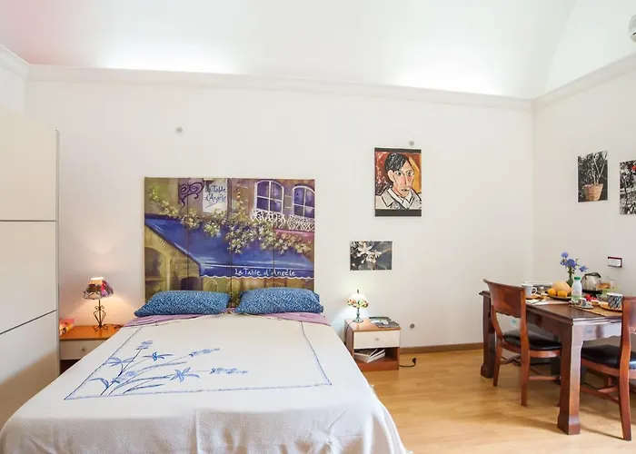 Profumo Di Zagara Oda ve Kahvaltı 3*